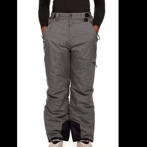 NWT Arctic Quest snow pants. Large